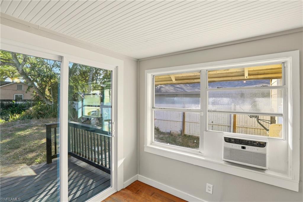 LOVEJOY PARK - Residential