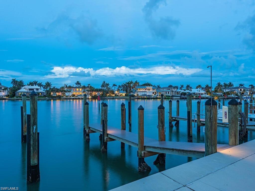 YACHT HARBOR MANOR - Residential