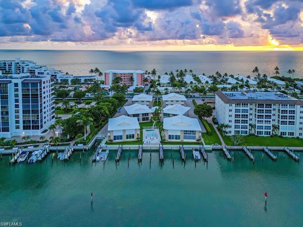 YACHT HARBOR MANOR - Residential