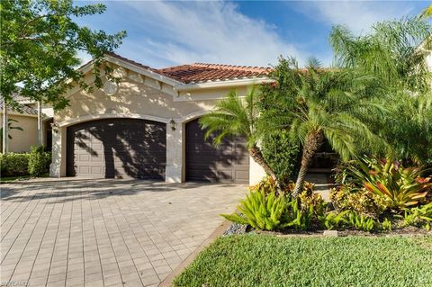 13848 Luna DR NAPLES FL 34109