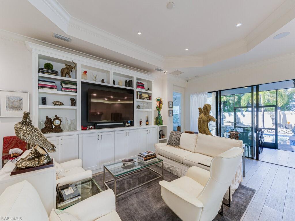13848 Luna DR