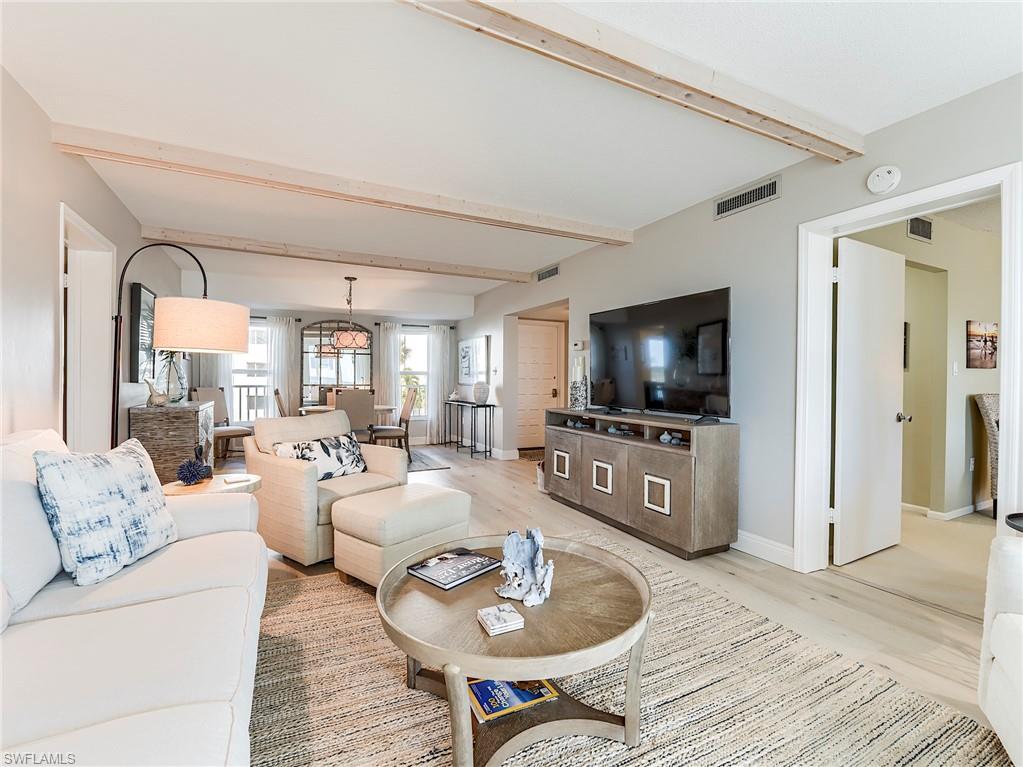 ISLAND REEF CLUB - Residential