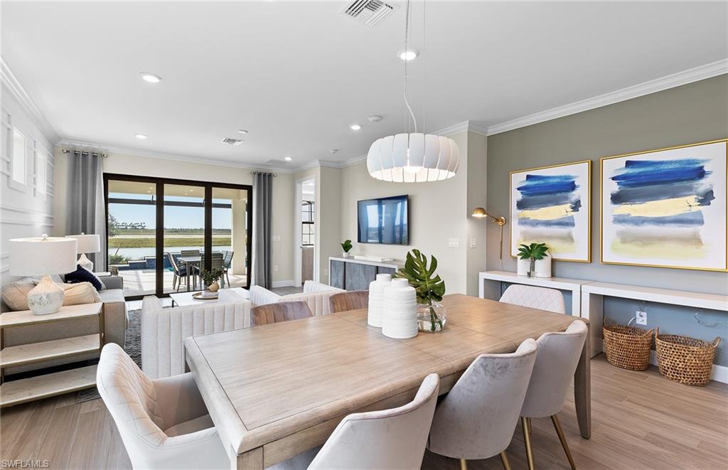 ESPLANADE LAKE CLUB - Residential