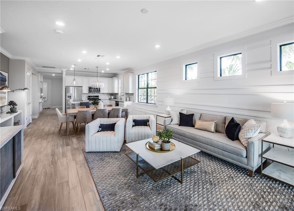 ESPLANADE LAKE CLUB - Residential