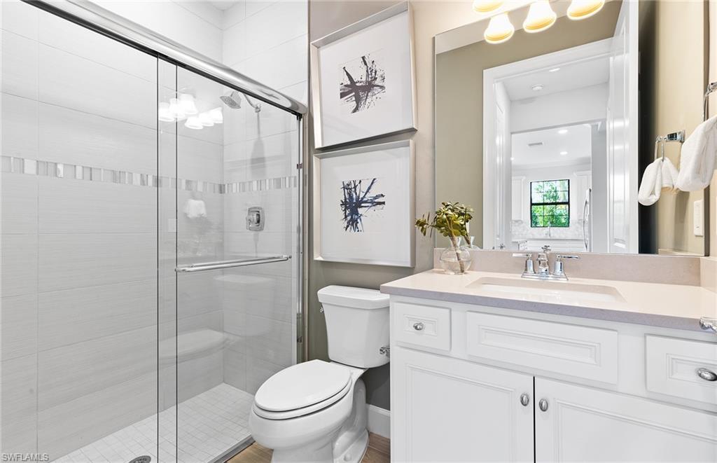 ESPLANADE LAKE CLUB - Residential