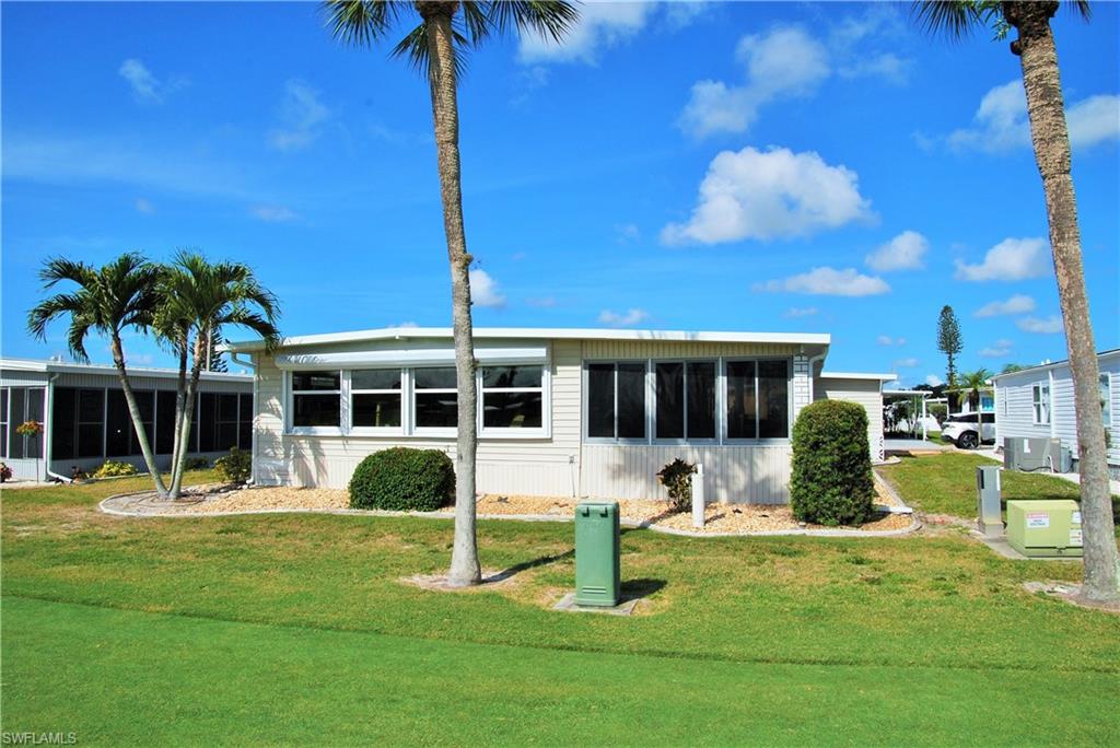 SIX LAKES COUNTRY CLUB - Residential