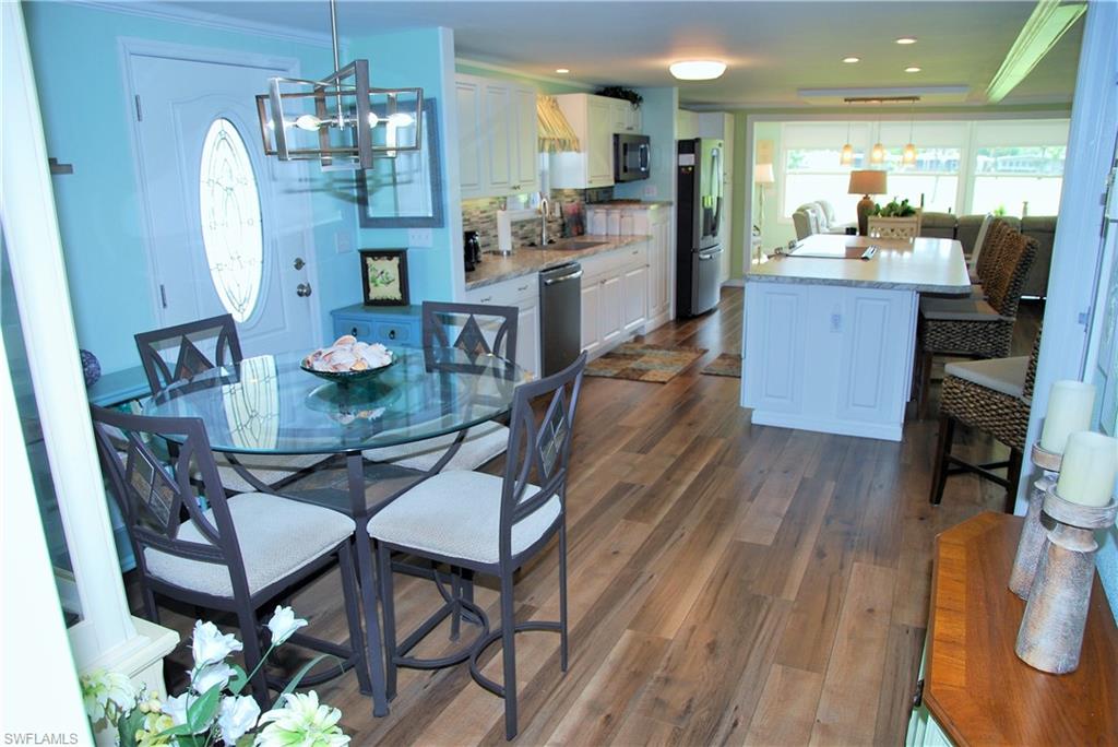 SIX LAKES COUNTRY CLUB - Residential