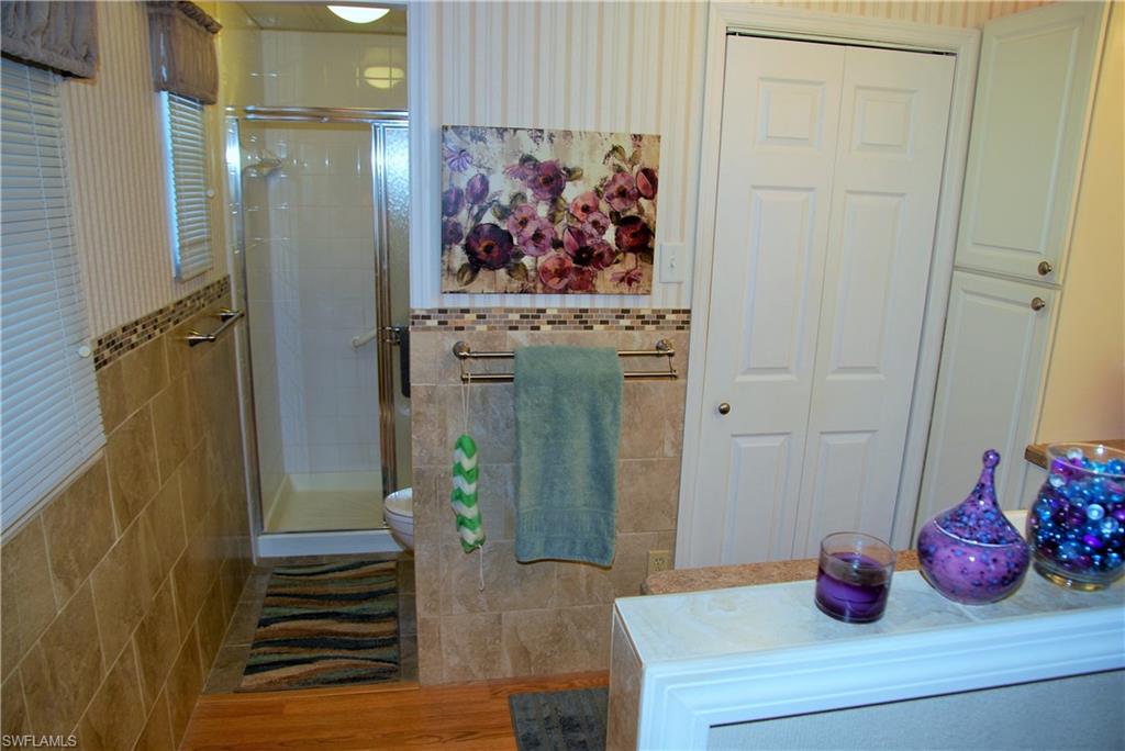 SIX LAKES COUNTRY CLUB - Residential