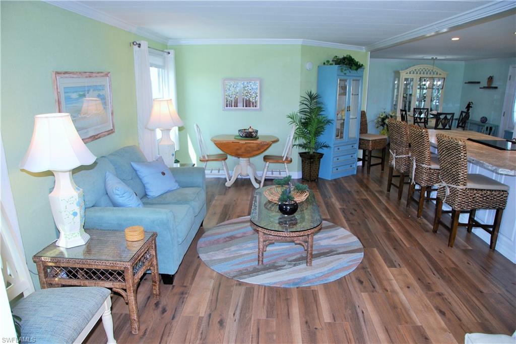 SIX LAKES COUNTRY CLUB - Residential