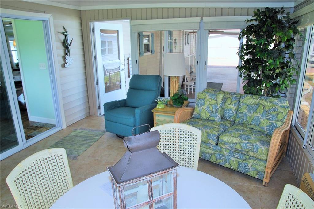 SIX LAKES COUNTRY CLUB - Residential