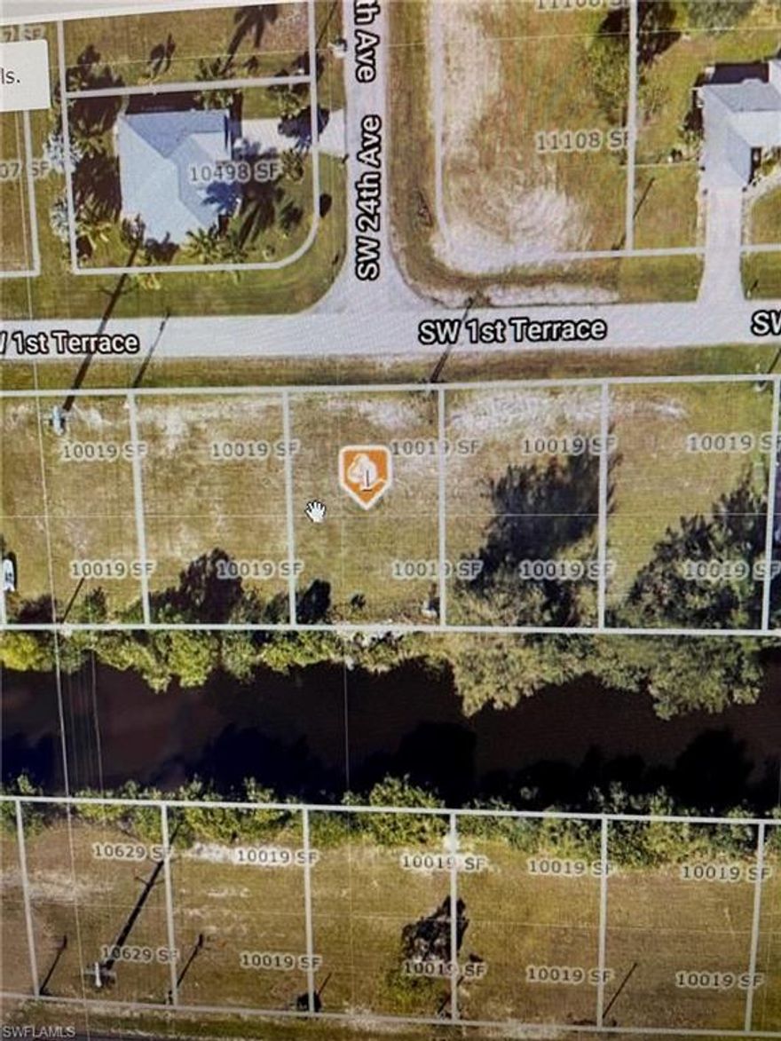 L4628  Great location for your new home on a lovely wide canal with Southern exposure.  Convenient to restaurants, schools and  shopping.