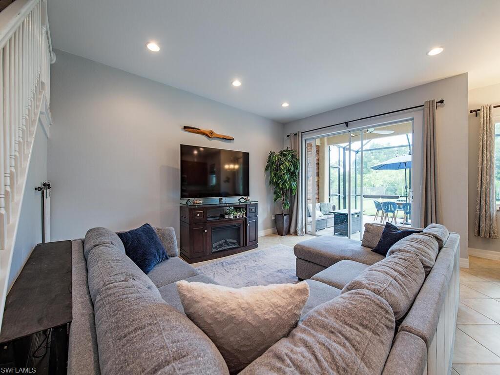 11144 Yellow Poplar DR