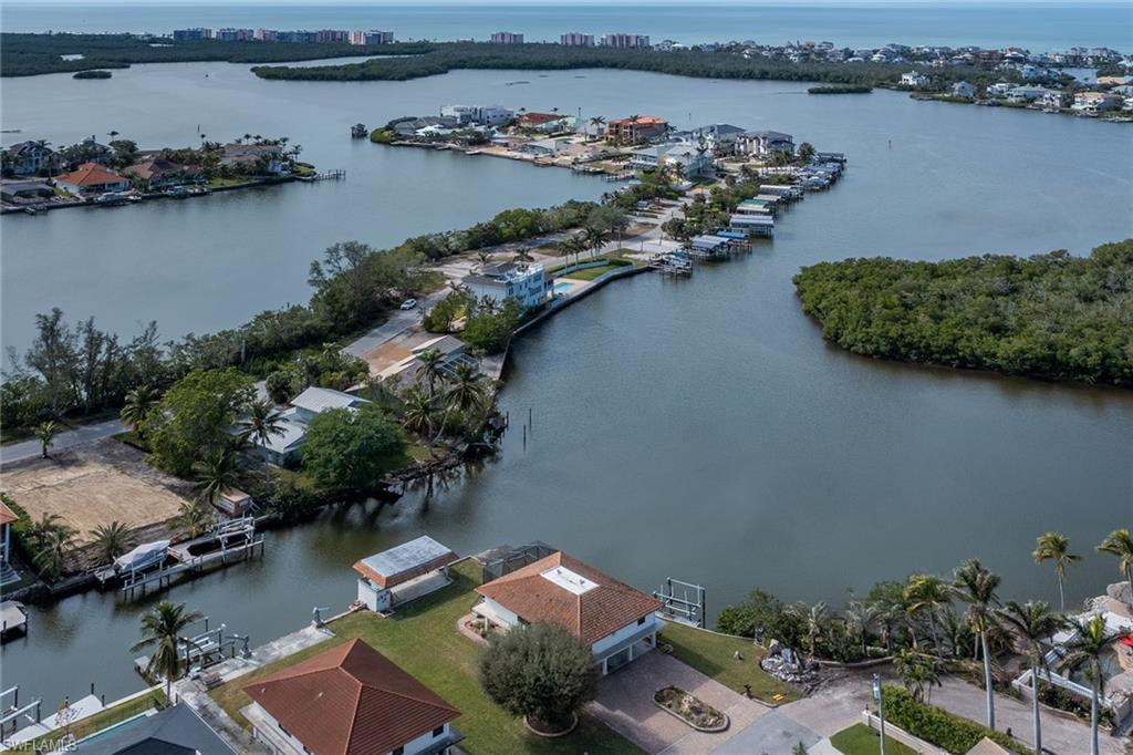 LITTLE HICKORY SHORES - Residential