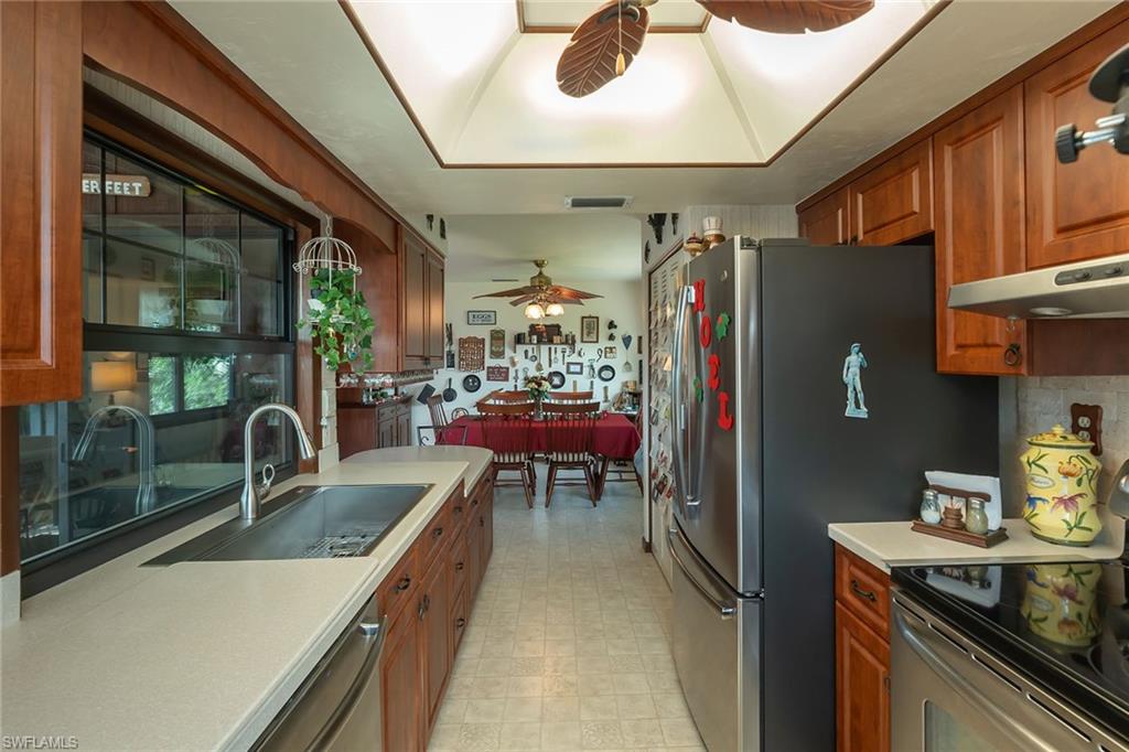 LITTLE HICKORY SHORES - Residential