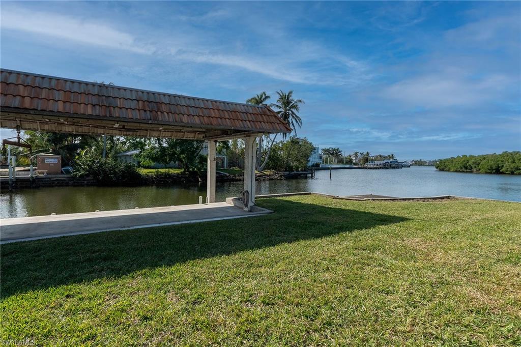 LITTLE HICKORY SHORES - Residential