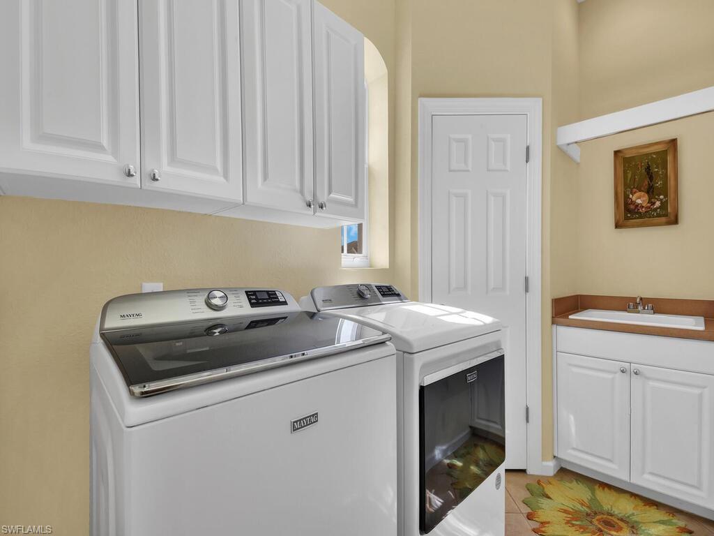 SILVERSTONE - Residential