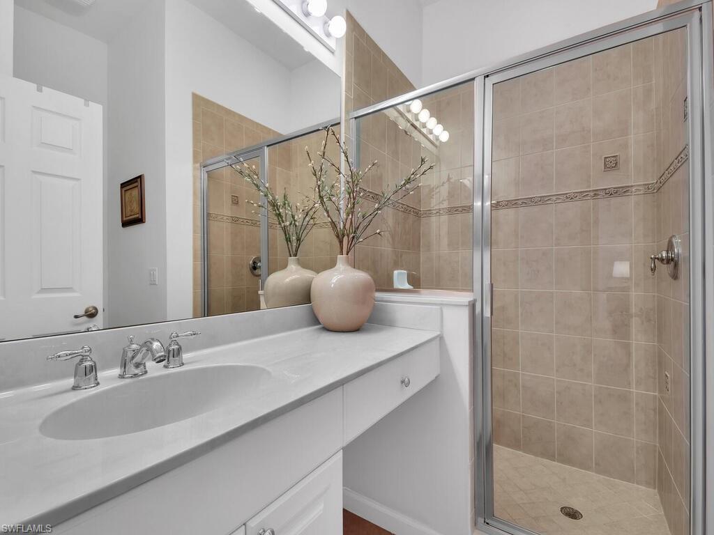 SILVERSTONE - Residential