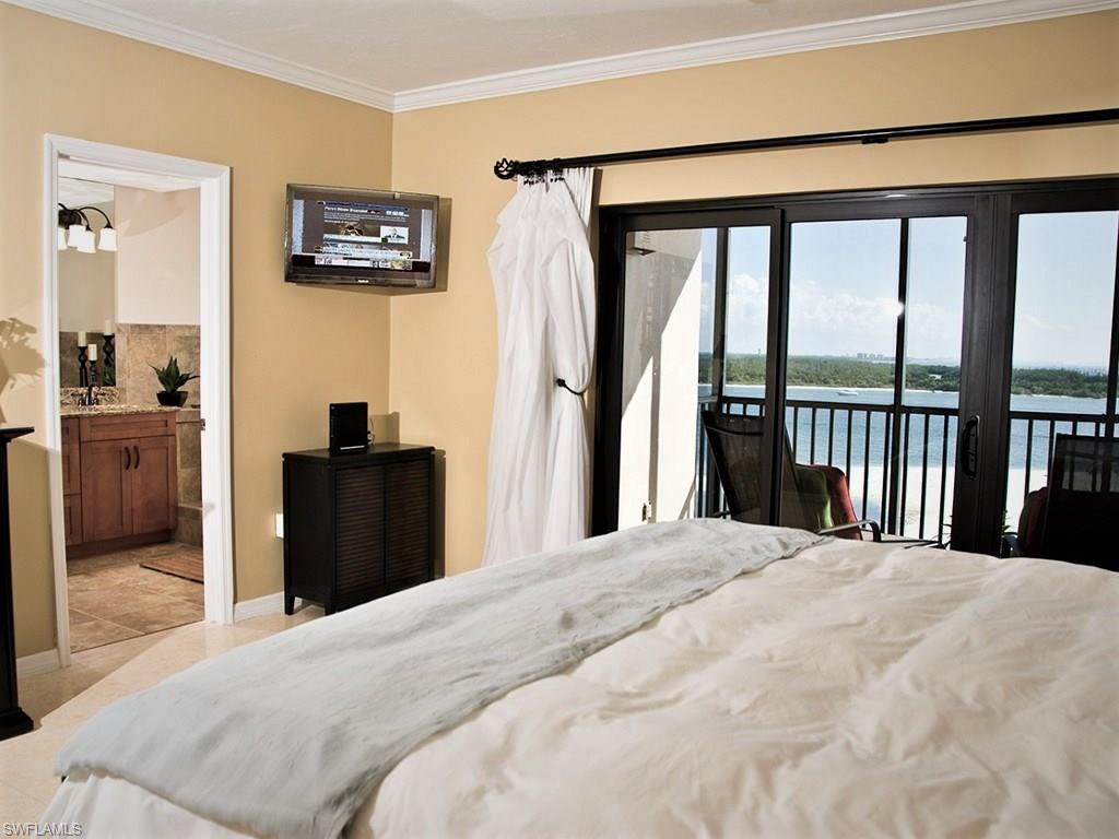 CARLOS POINTE - Residential