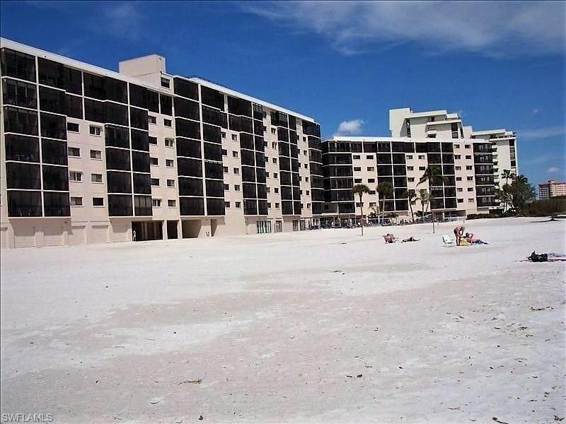 CARLOS POINTE - Residential