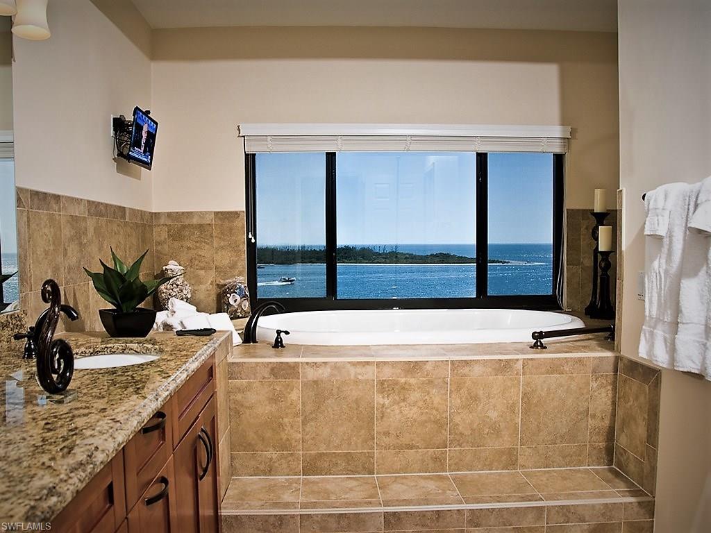 CARLOS POINTE - Residential