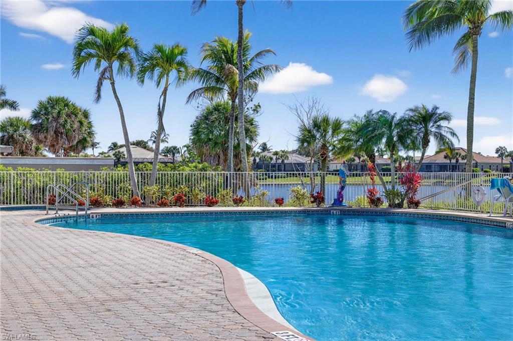 CROWN COLONY - Residential