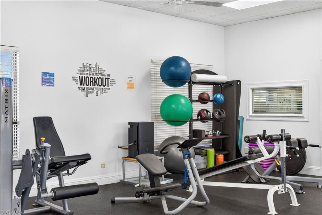 CROWN COLONY - Residential