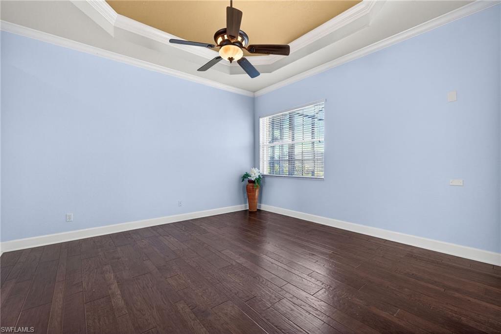 CROWN COLONY - Residential