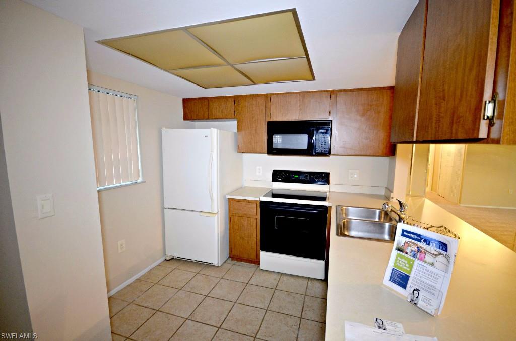 COUNTRY PINES CONDO - Residential