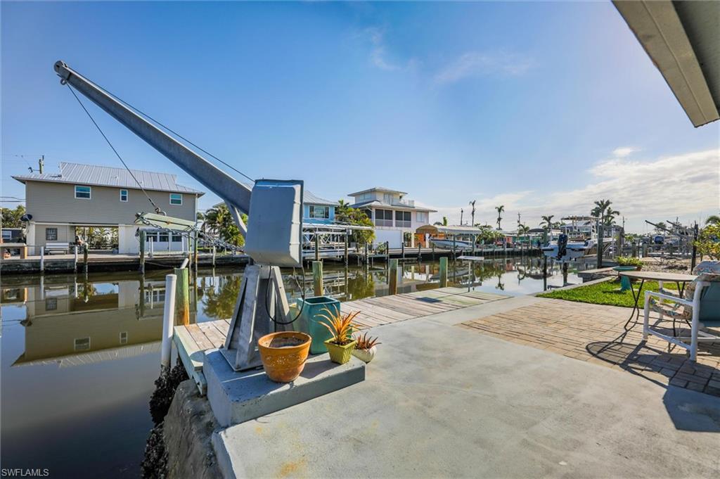 ISLAND HARBORS - Residential