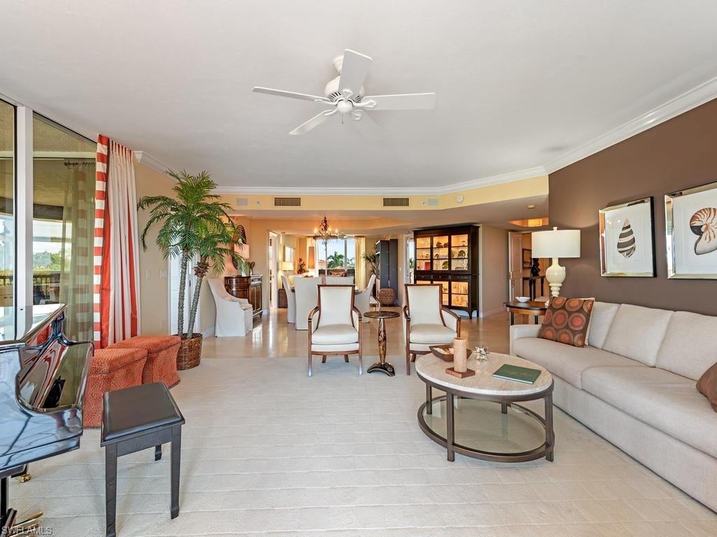 6597 Nicholas BLVD 406