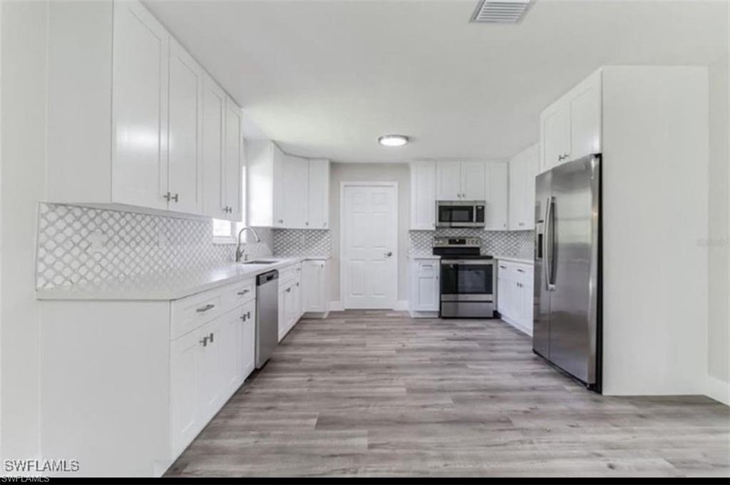 NORTH FORT MYERS - Residential Lease