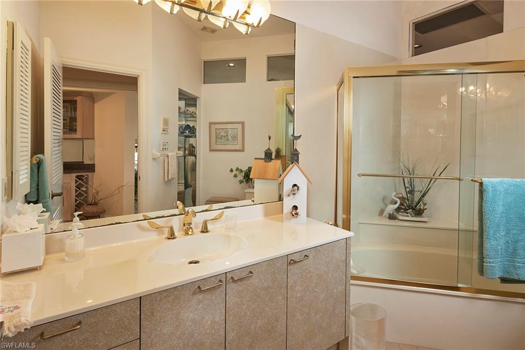 ESTATES - Residential