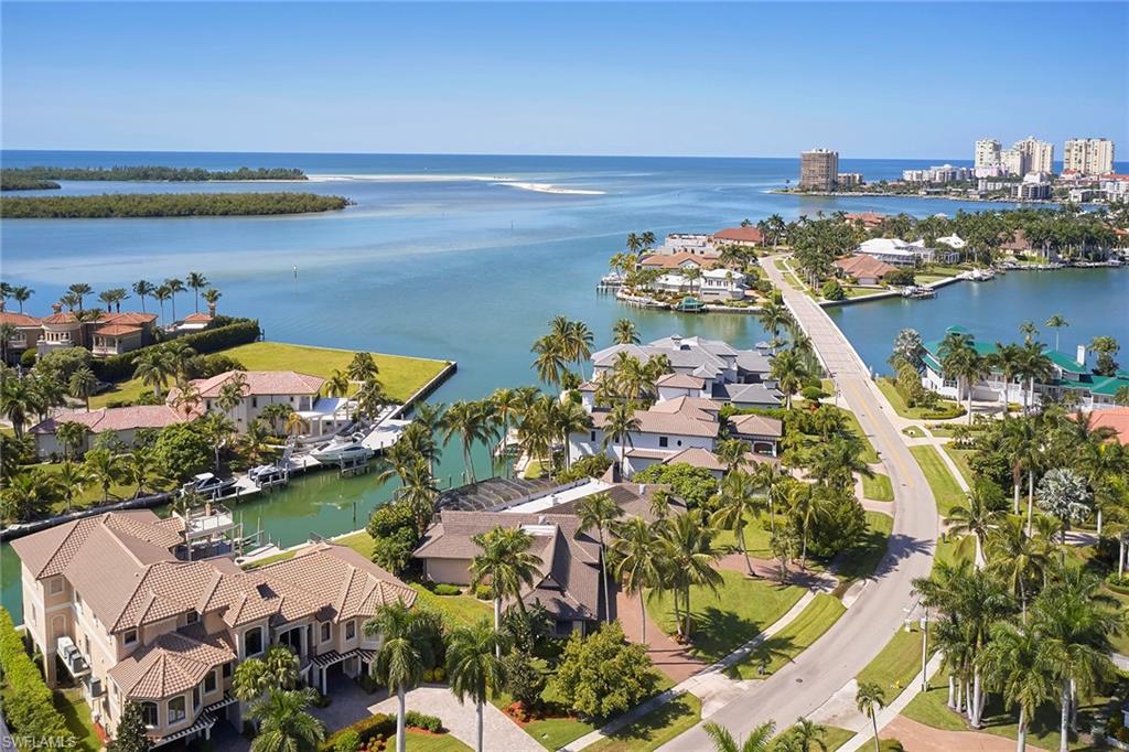 ESTATES - Residential