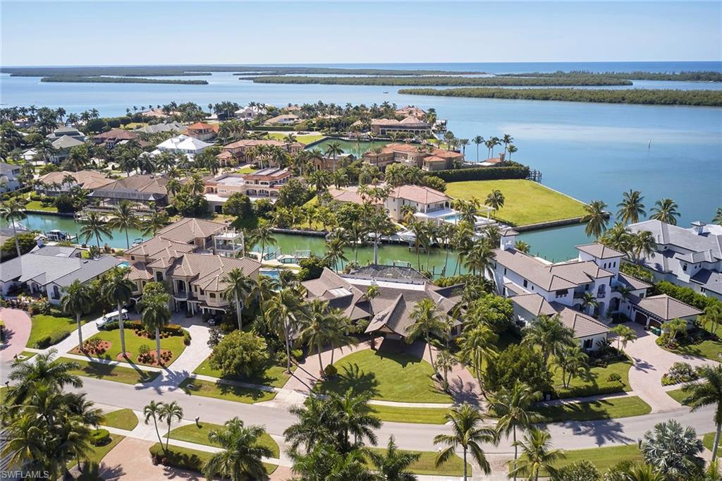 ESTATES - Residential