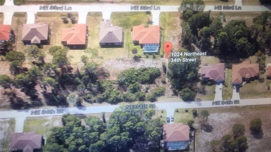 OVERSIZED TRIPLE LOT. Wonderful Lot in Cape Coral for your New Home or investment. One of the fastest growing areas in the Cape. Beautiful New construction throughout neighborhood.
