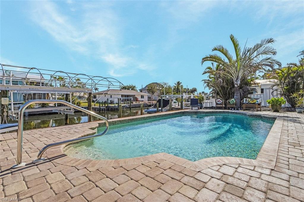 BAYVIEW ACRES - Residential