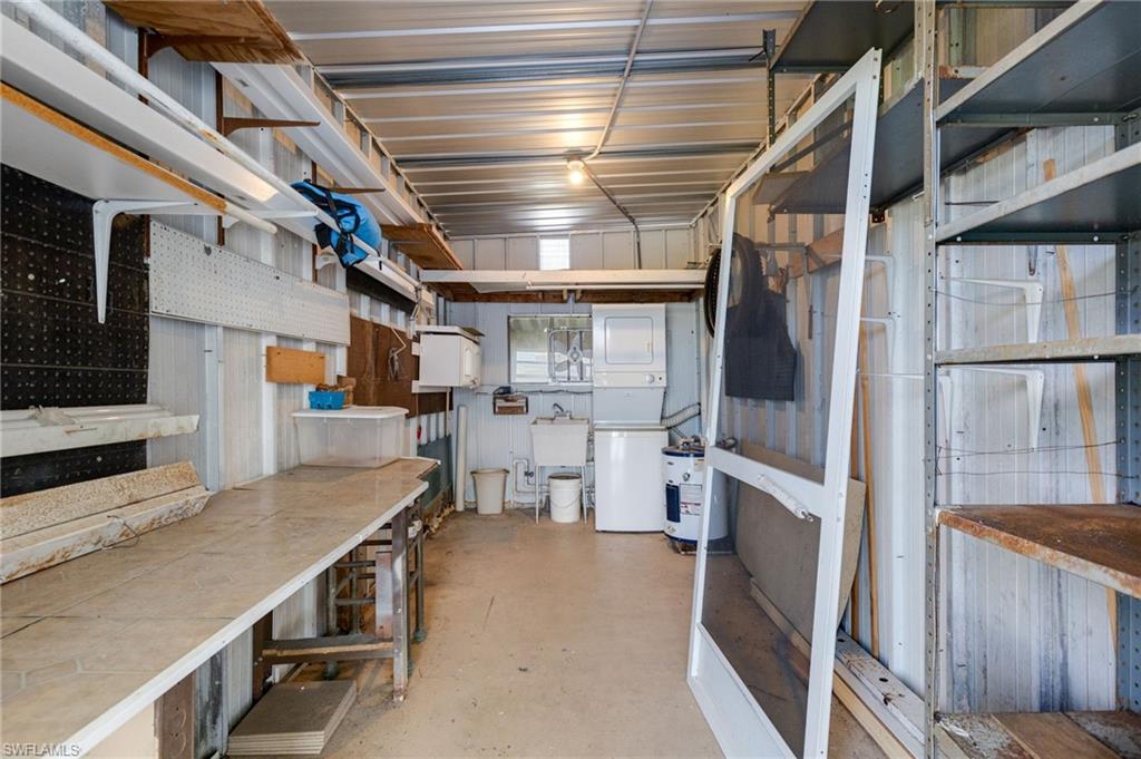 LAZY DAYS MOBILE VILLAGE - Residential