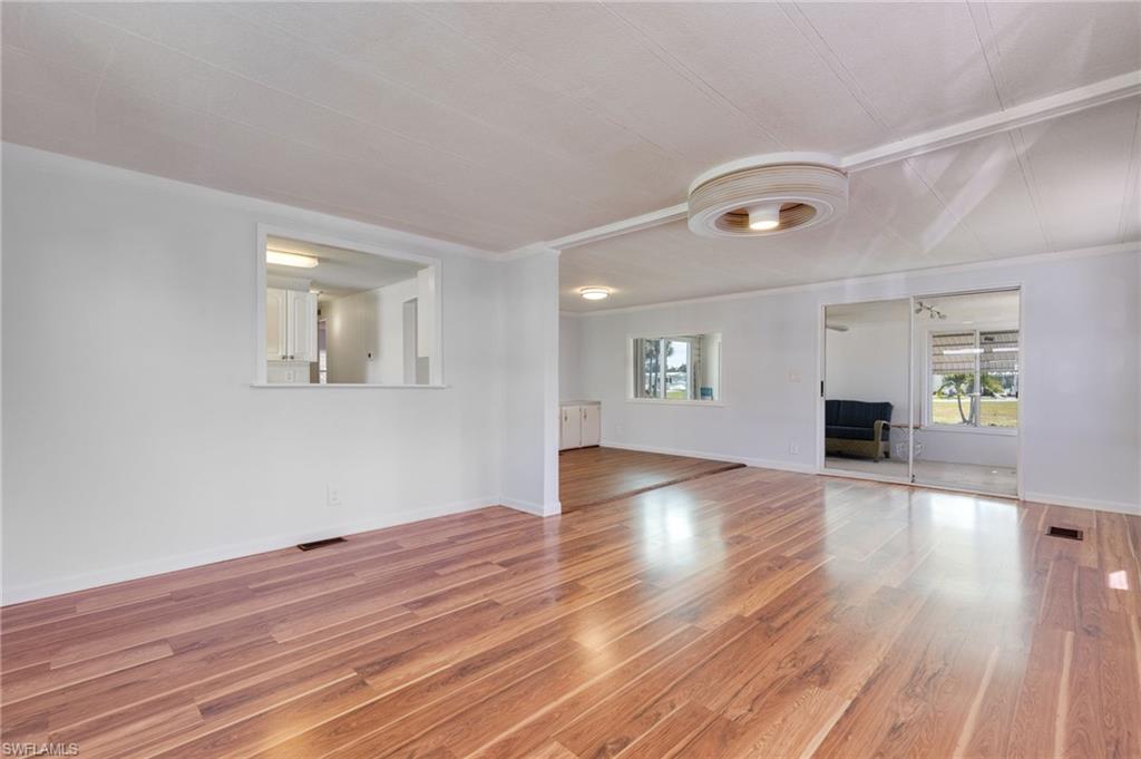 LAZY DAYS MOBILE VILLAGE - Residential