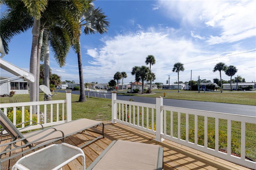 LAZY DAYS MOBILE VILLAGE - Residential