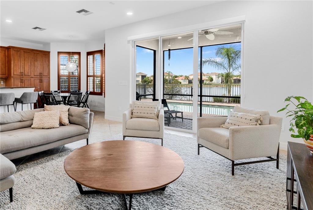 BOTANICA LAKES - Residential