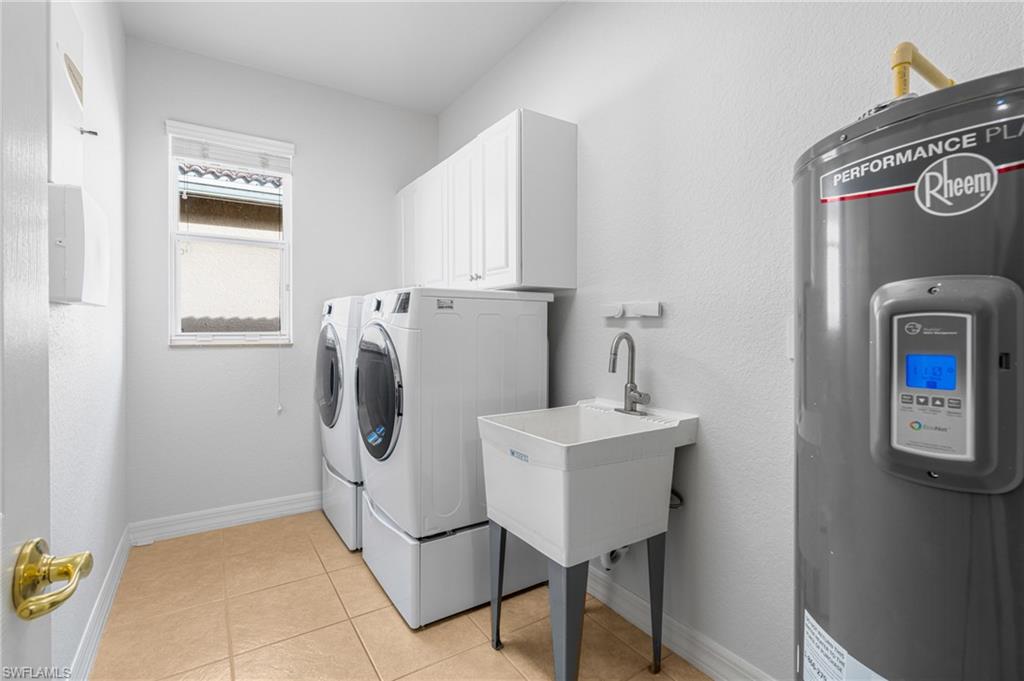 BOTANICA LAKES - Residential