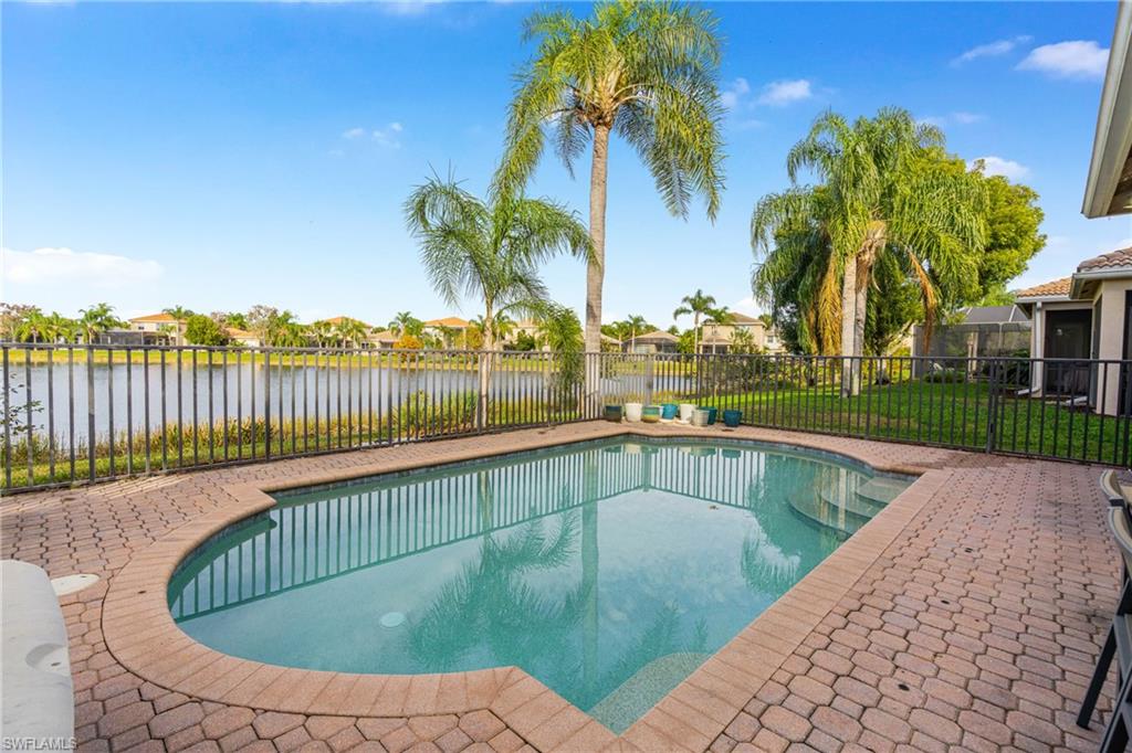 BOTANICA LAKES - Residential