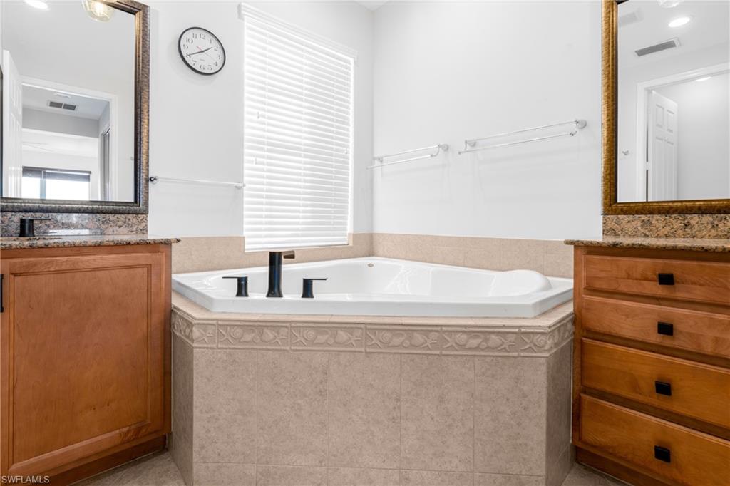 BOTANICA LAKES - Residential