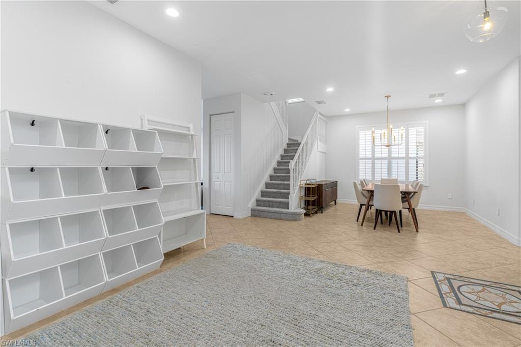 BOTANICA LAKES - Residential