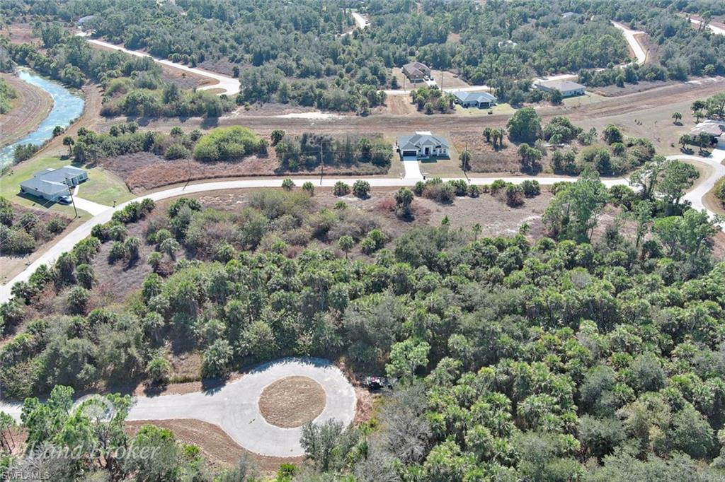 PORT CHARLOTTE - Land