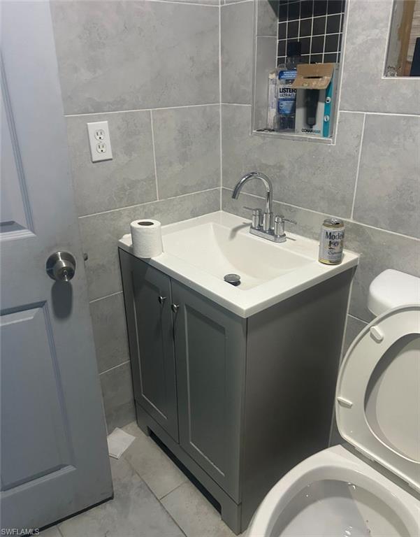 HENDRY ESTATES - Residential