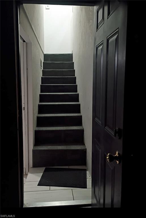 HENDRY ESTATES - Residential