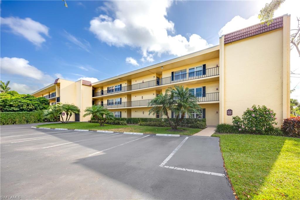 FOREST LAKES - Residential