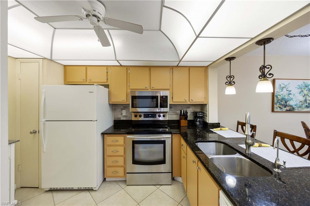 FOREST LAKES - Residential