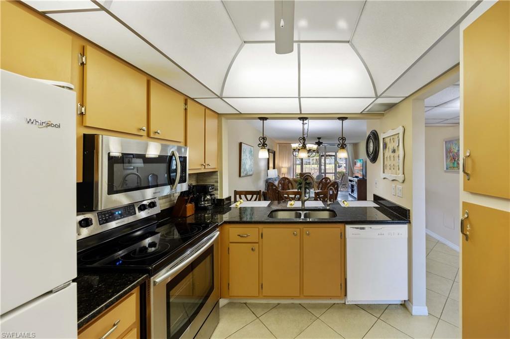 FOREST LAKES - Residential